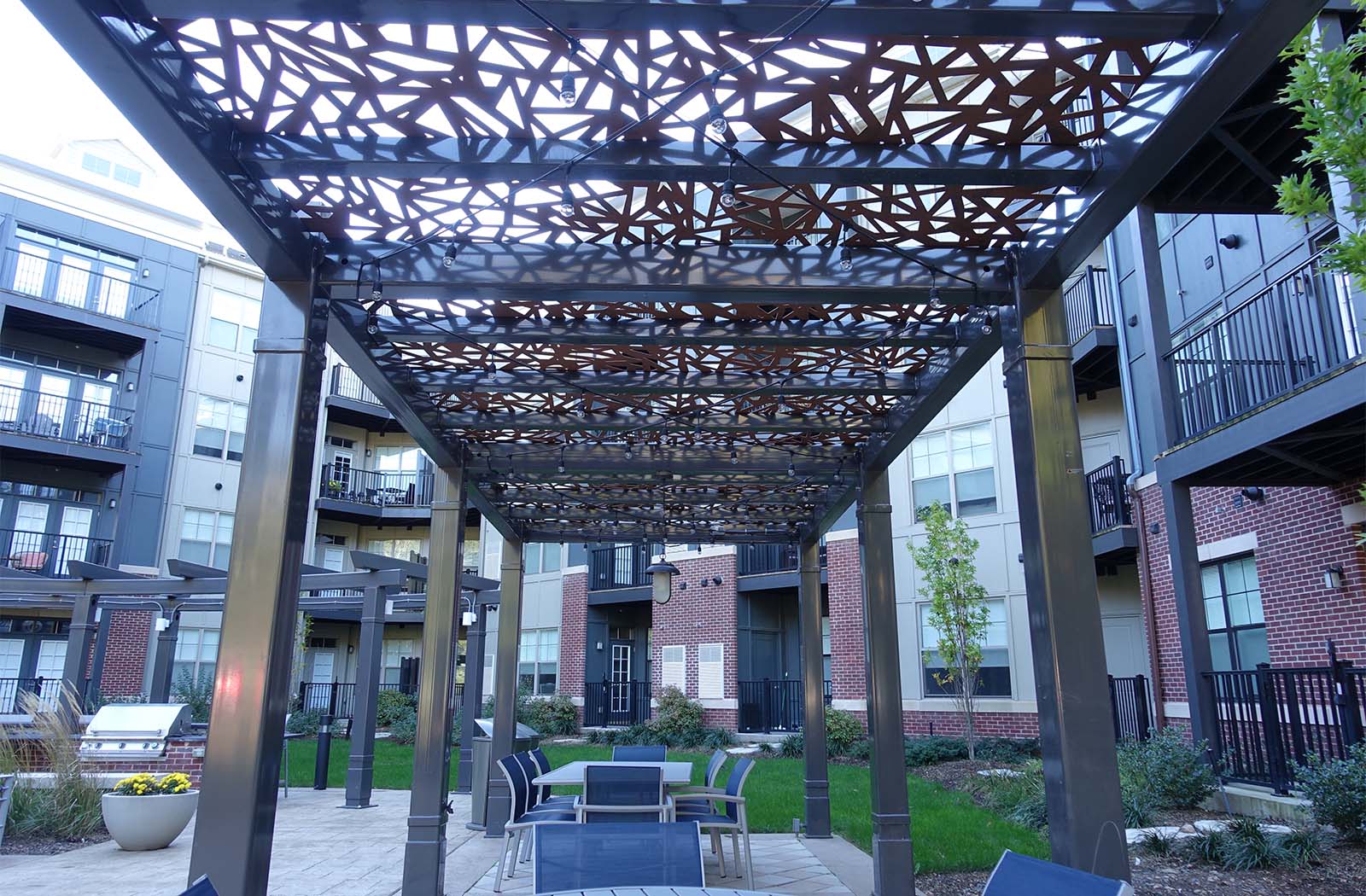 Courtyard Trellis How To Create An Outdoor Room The New York Times